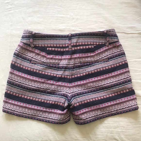 GEOMETRIC PATTERNED SHORTS - Picture 3 of 4